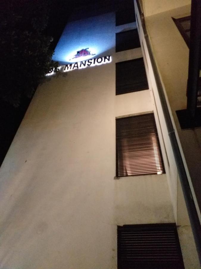 De Mansion Hotels Katugastota Экстерьер фото