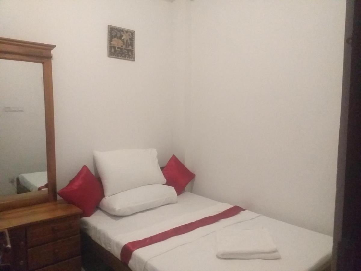 De Mansion Hotels Katugastota Экстерьер фото